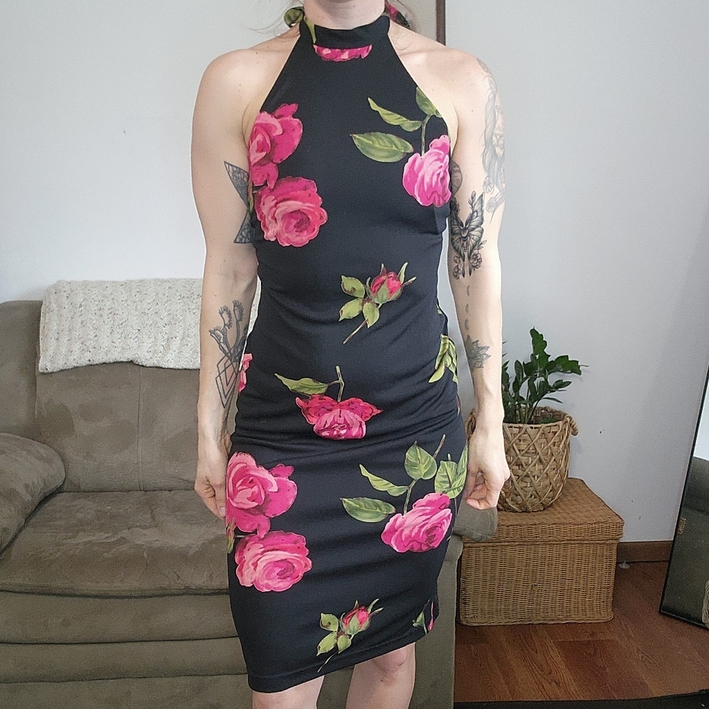 Vintage Black Knee Length Bodycon Dress With Pink Florals Size Medium - Picture 1 of 6